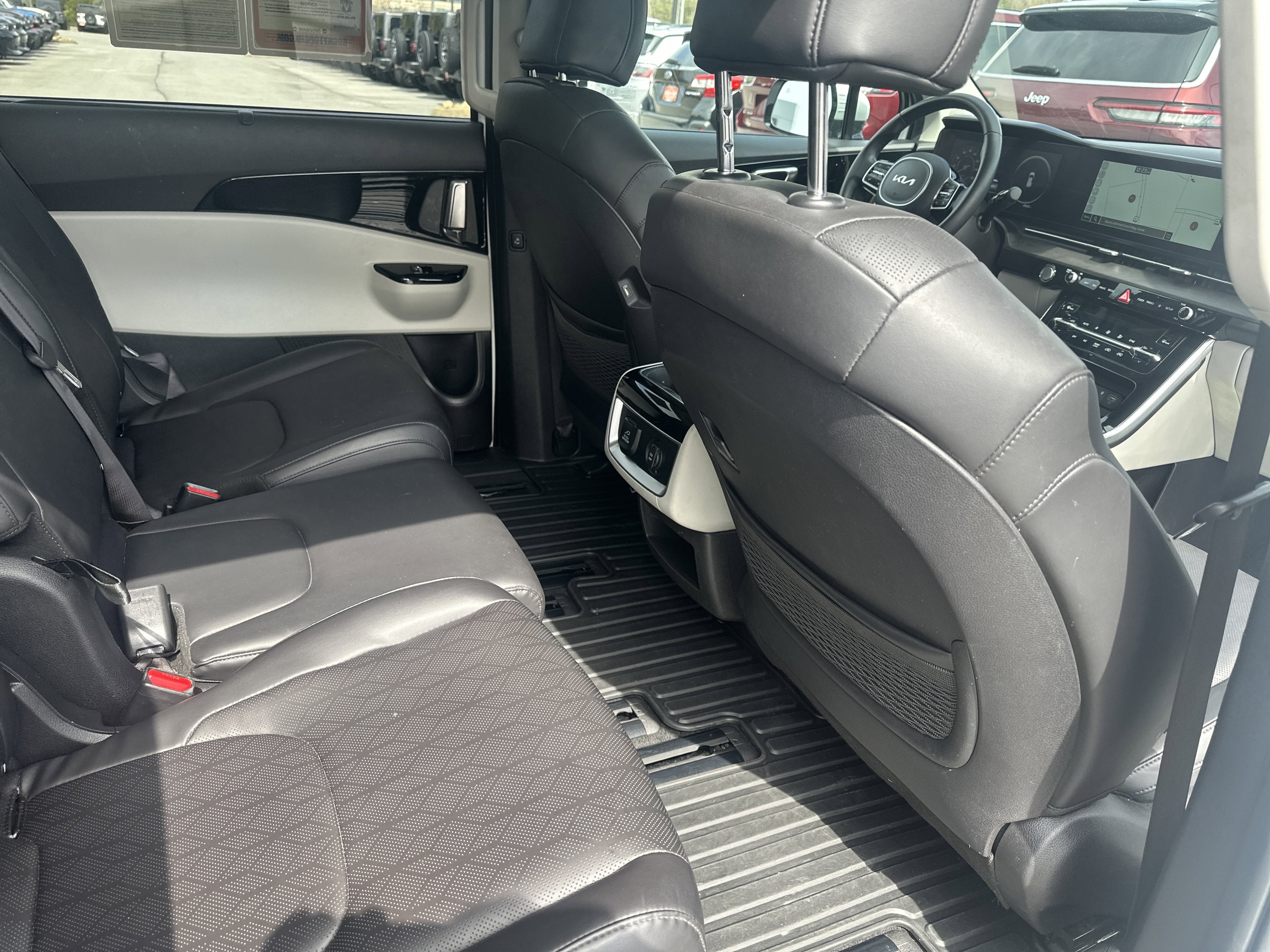 2024 Kia Carnival MPV SX