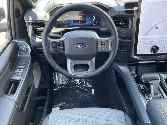 2025 Ford F-150 Lightning Lariat®