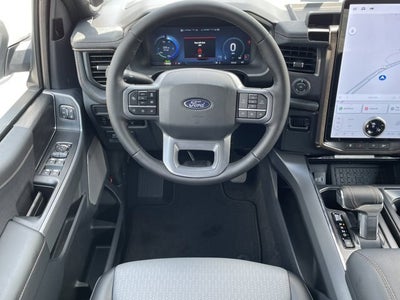 2025 Ford F-150 Lightning Lariat®
