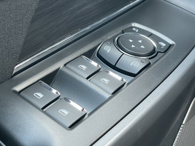 2025 Ford F-150 Lightning Lariat®