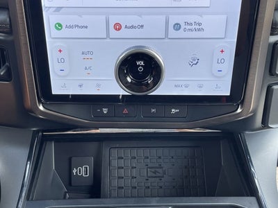 2025 Ford F-150 Lightning Lariat®