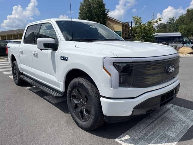 2025 Ford F-150 Lightning Lariat®