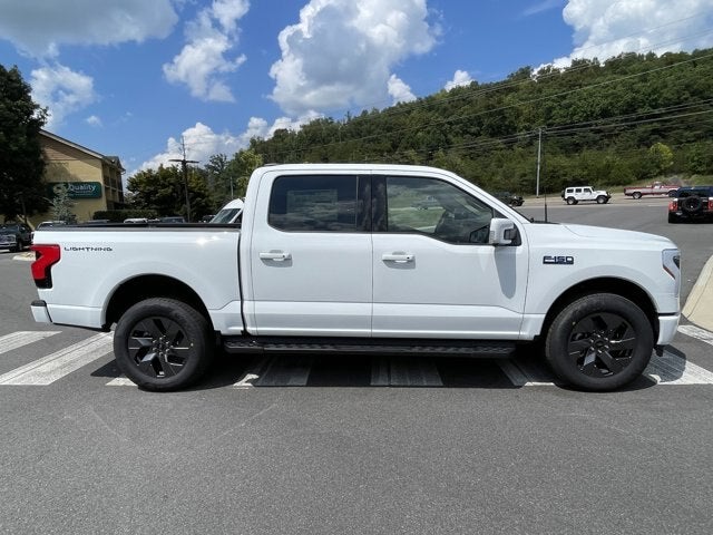 2025 Ford F-150 Lightning Lariat®