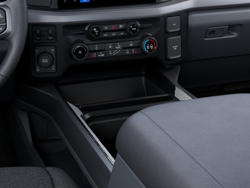 2027 Ford Super Duty F-350® XLT