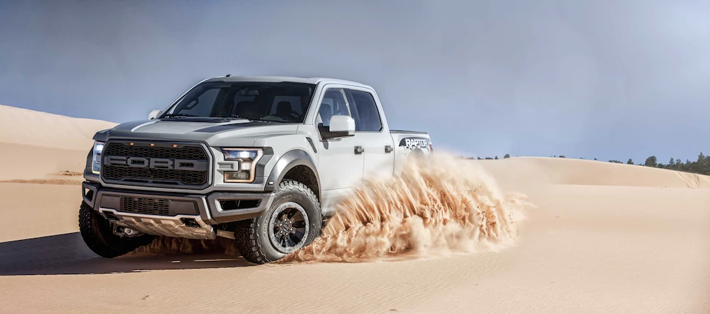 Ford f-150 Driving on a Sand Dune